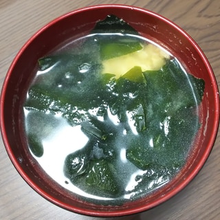 【何を今さら】わかめと油揚げの味噌汁